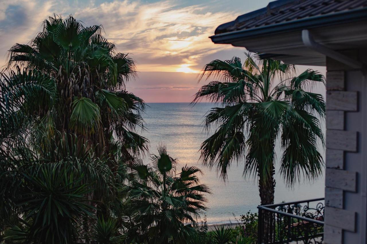 Orraon Lux Aparts K Apartment Preveza Bagian luar foto