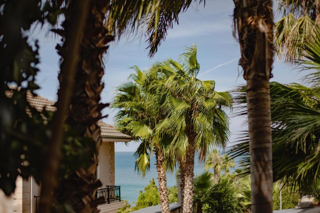 Orraon Lux Aparts K Apartment Preveza Bagian luar foto