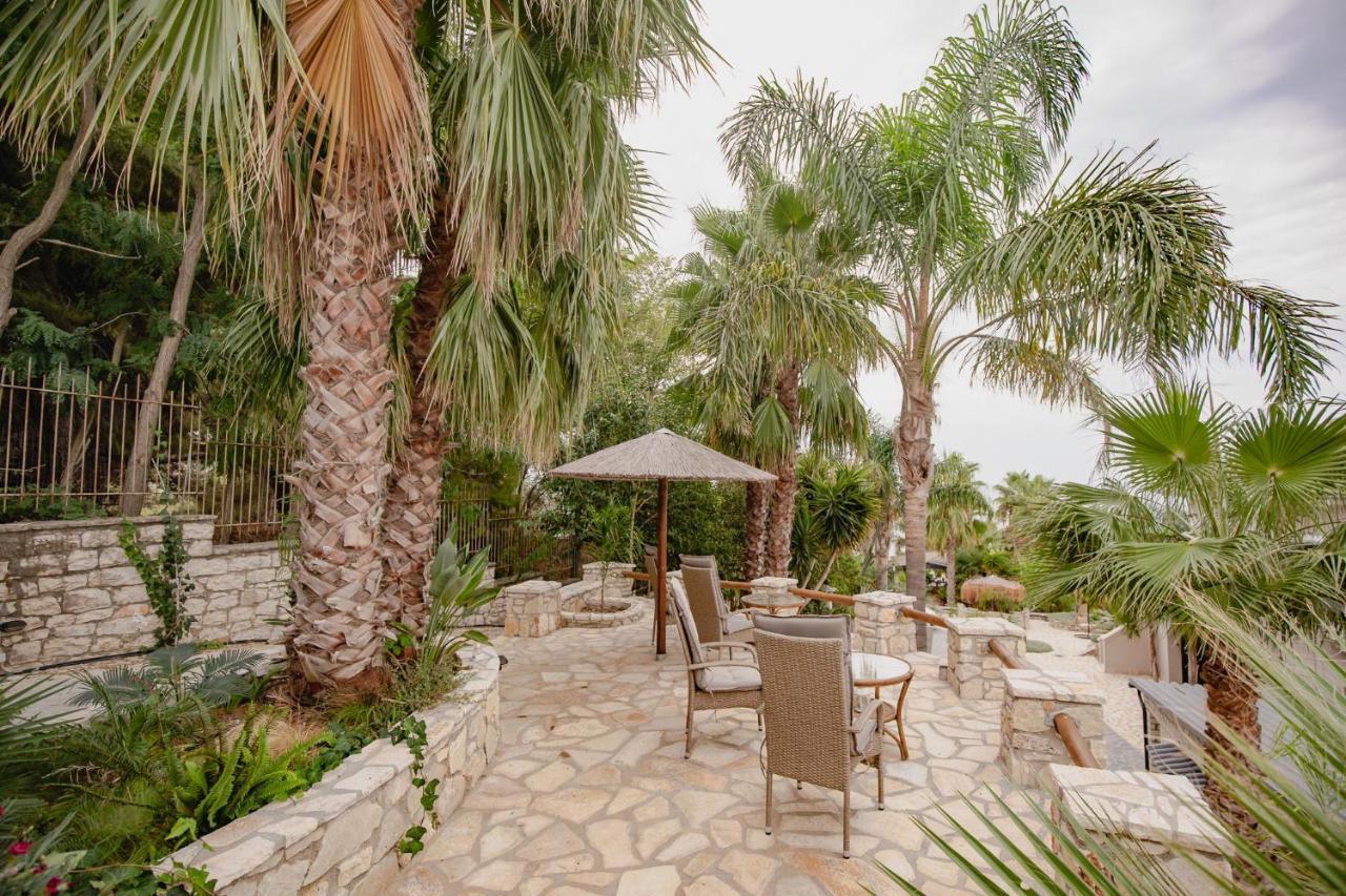 Orraon Lux Aparts K Apartment Preveza Bagian luar foto
